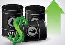 Chứng khoán Mỹ bán tháo khi ông Trump “tấn công” Chủ tịch Fed, giá dầu sụt 2,5%