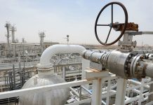 Giá dầu thế giới giảm trong bối cảnh bất ổn về thuế quan