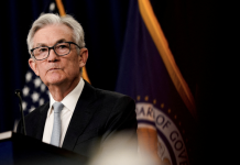 Cuộc chiến chống lạm phát của Mỹ có thể gặp trở ngại nếu Chủ tịch Fed bị sa thải