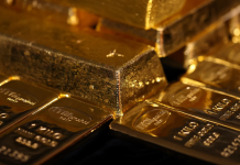 Giá vàng vừa có cú rơi tệ nhất trong hơn 1 thập kỷ, vì sao huyền thoại đầu tư Ray Dalio vẫn là “tín đồ”?