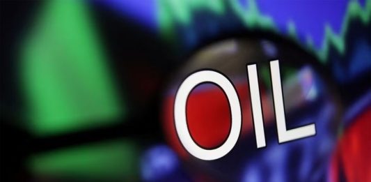 Giá xăng dầu hôm nay (6-3): Tiếp tục tăng mạnh do lo ngại gián đoạn nguồn cung từ Trung Đông